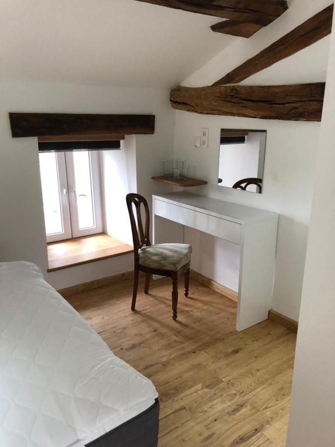 The Walnut Tree Chambre D'Hotes Le Dorat Exteriör bild