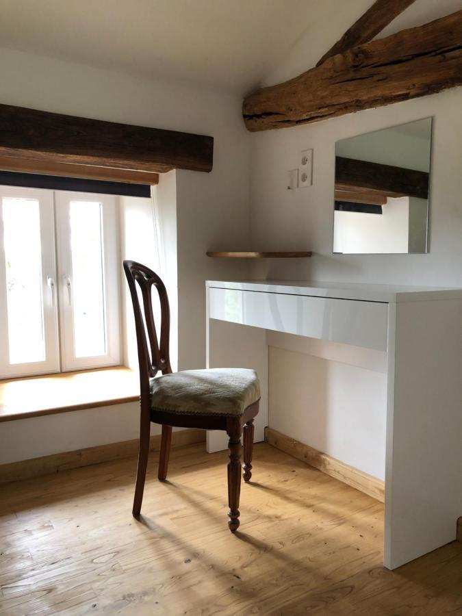 The Walnut Tree Chambre D'Hotes Le Dorat Exteriör bild